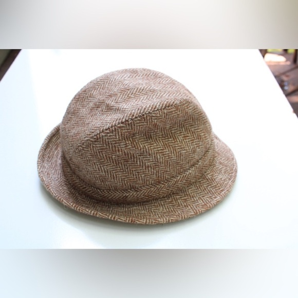 Beautiful Lock & Co. hatters hat - Picture 5 of 11